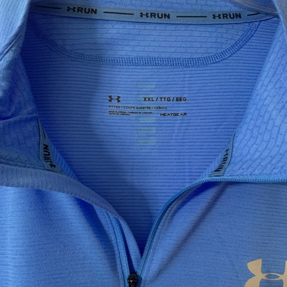 Under Armour HeatGear Quarter Zip - Picture 2 of 7